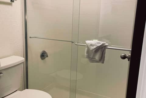 Wyndham Garden Detroit Metro Airport — photo 4