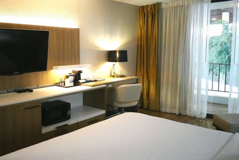 Wyndham Garden Detroit Metro Airport — photo 7