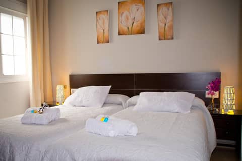 Double or Twin Room with Private Bathroom — the supplier's photographs — photo 1