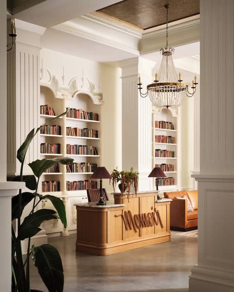 Memoir Warehouse District — recepcion & lobby