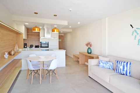 Ohasis Boutique Suites — kitchen