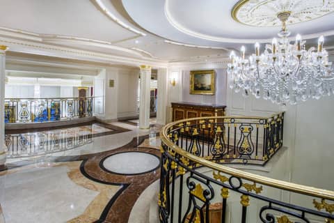 Bentley London — balcony
