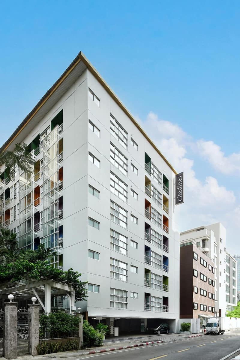 Citadines Sukhumvit 16 Bangkok — building