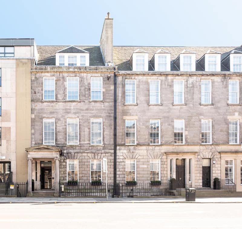Heeton Concept Aparthotel Edinburgh Queen Street — building