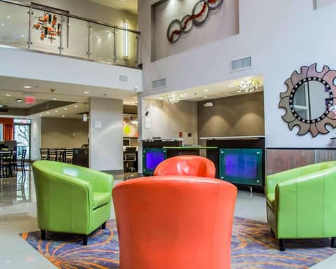 Quality Suites Fort Myers I-75 — photo 4