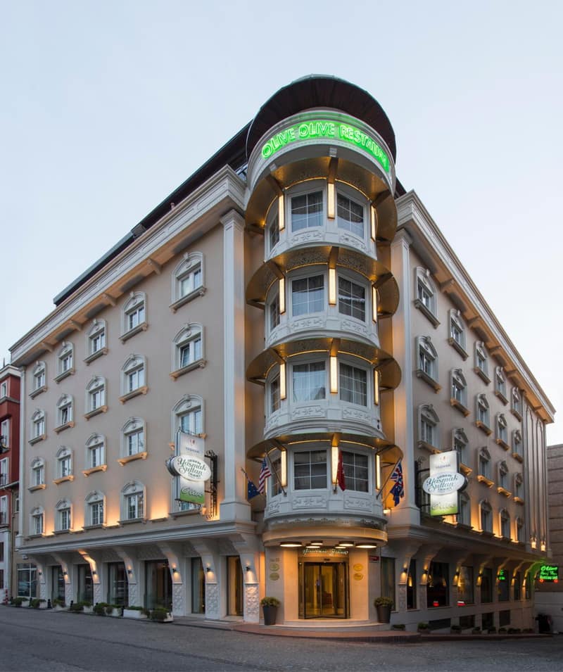 Hotel Yasmak Sultan — building