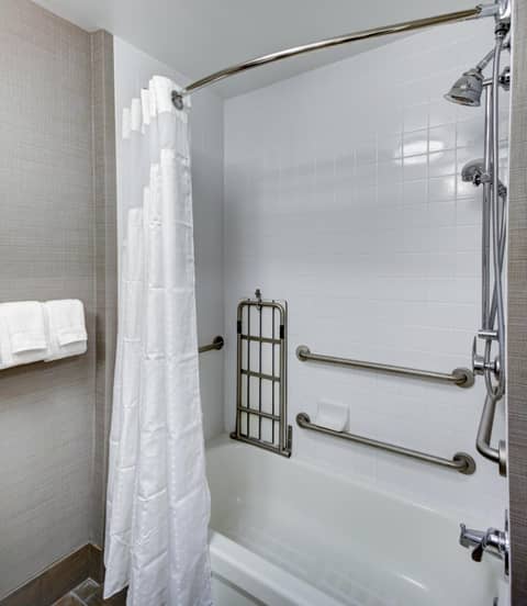 Holiday Inn Savannah Historic District by IHG — photo 9