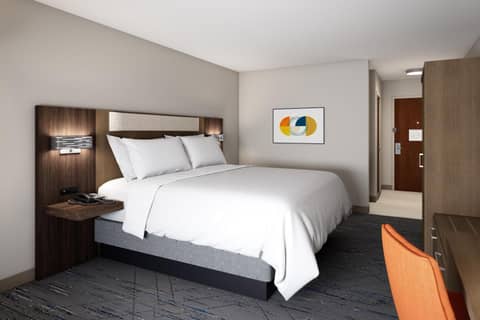 Holiday Inn Express & Suites Nashville West End - Univ Area by IHG — photo 9