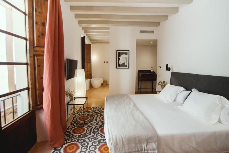 Canavall Turismo de Interior — hotel room