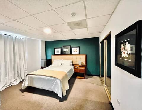 S.J. Suites Hotel — hotel room