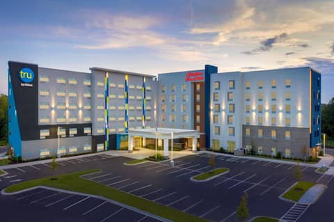 Hampton Inn & Suites Charlotte Airport Lake Pointe — photo 5
