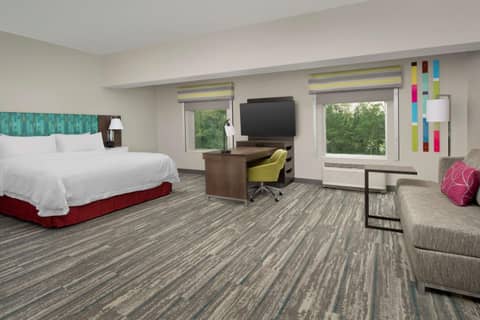 Hampton Inn & Suites Charlotte Airport Lake Pointe — photo 6