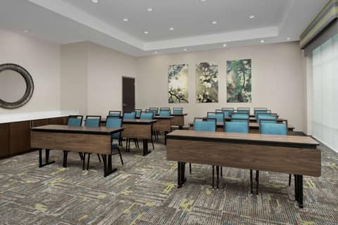 Hampton Inn & Suites Charlotte Airport Lake Pointe — photo 9