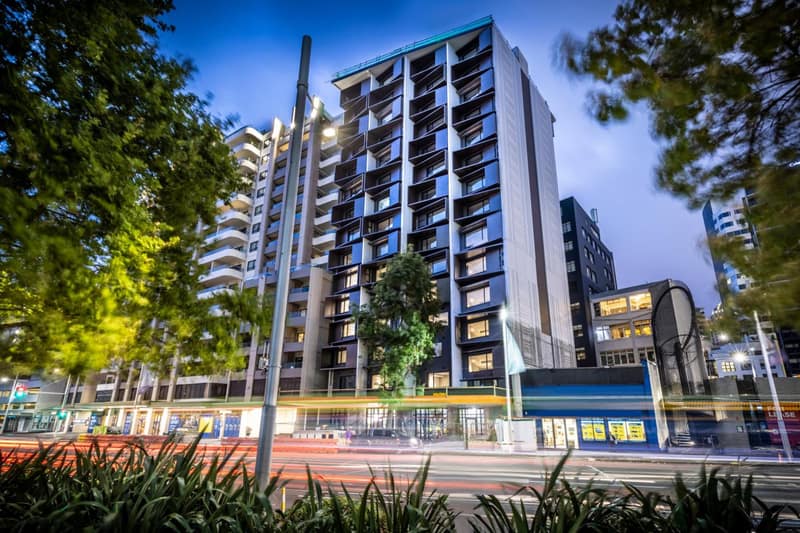 Imagine Beach Road — building