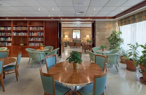 Hotel Mediterranean — lounge