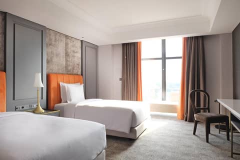 Goodrich Suites, Jakarta — hotel room