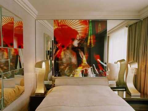 Savoy Hotel — hotel room