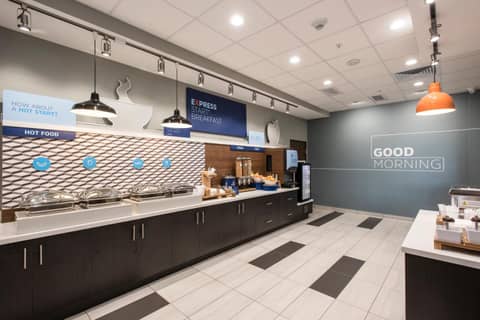 Holiday Inn Express & Suites - Phoenix North - Happy Valley by IHG — photo 4