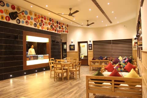 Ratnawali – A Vegetarian Heritage Hotel — photo 8