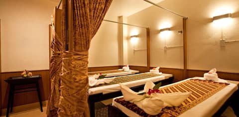 C & N Hotel Patong Phuket — recepcion & lobby