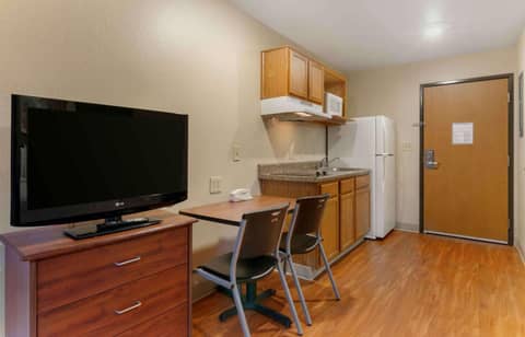 Extended Stay America Select Suites - Kansas City - South - I-49 — photo 5