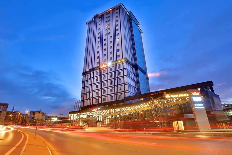 TRYP by Wyndham Istanbul Basın Ekspres — building