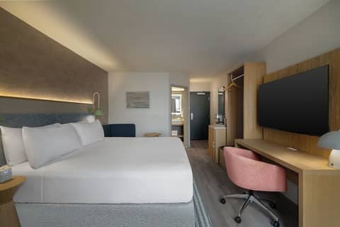 EVEN Hotel Detroit North - Troy — photo 3