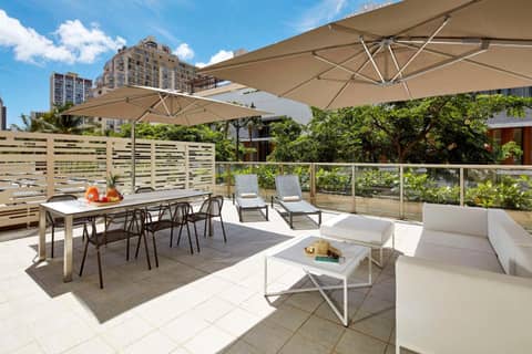 Hilton Garden Inn Waikiki Beach — photo 3
