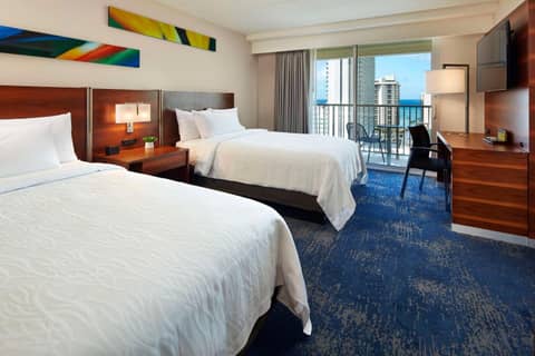 Hilton Garden Inn Waikiki Beach — photo 7