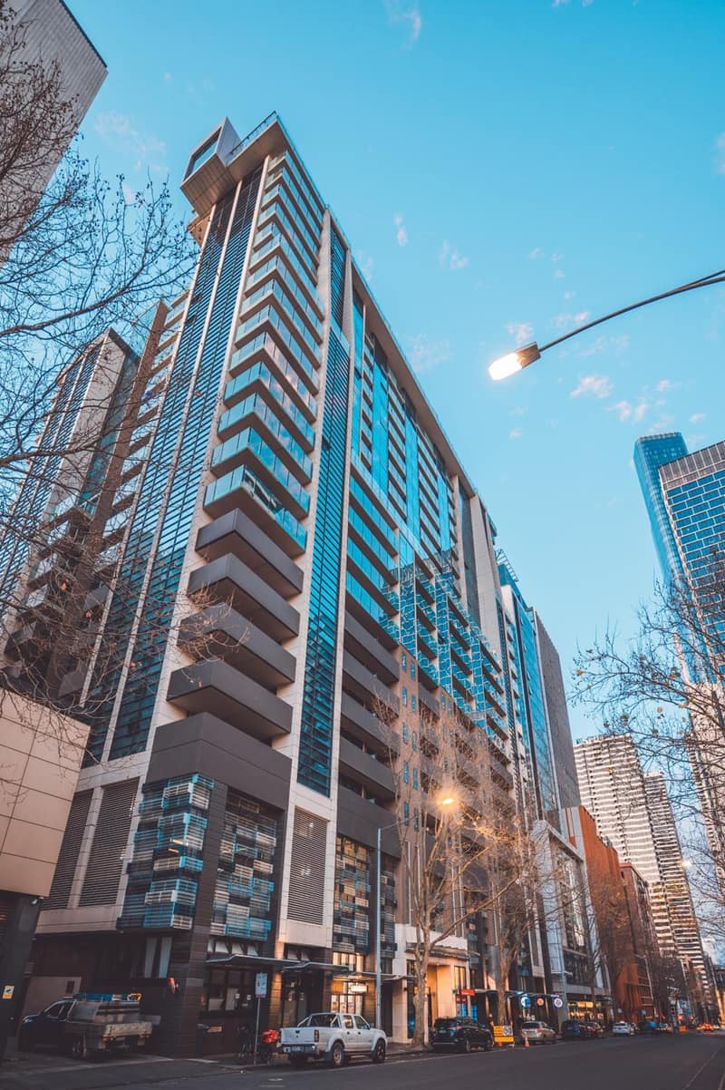 Molly's Little Apartments — building