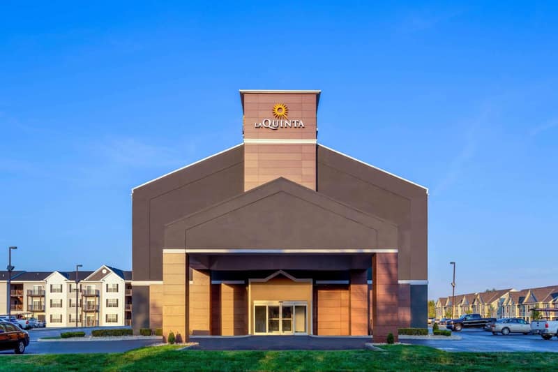 La Quinta by Wyndham Columbus West - Hilliard — building