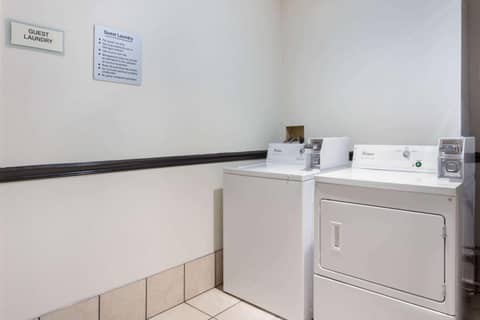 La Quinta by Wyndham Columbus West - Hilliard — photo 2
