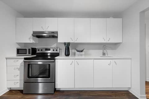 LiV MTL Soho Spacious Rooftop Suites for Groups Near Downtown Montreal — photo 2