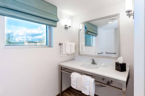 Hilton Garden Inn Asheville Downtown — photo 7