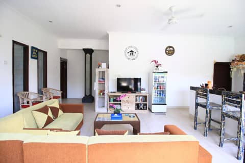 Surf Lodge Canggu — hotel room