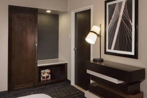 Dallas Marriott Suites Medical/Market Center — photo 9