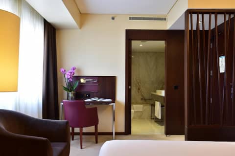 Porto Palácio Hotel by The Editory — hotel room