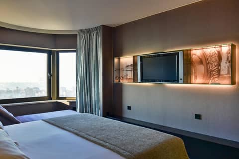 Porto Palácio Hotel by The Editory — hotel room