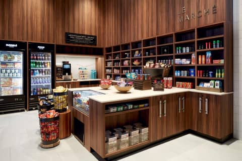 Hilton Garden Inn Montreal Midtown, Quebec, Canada — photo 8