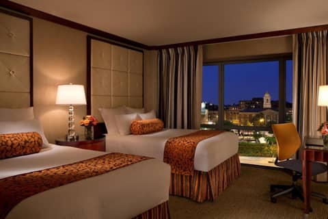 The Bostonian Hotel Boston — hotel room