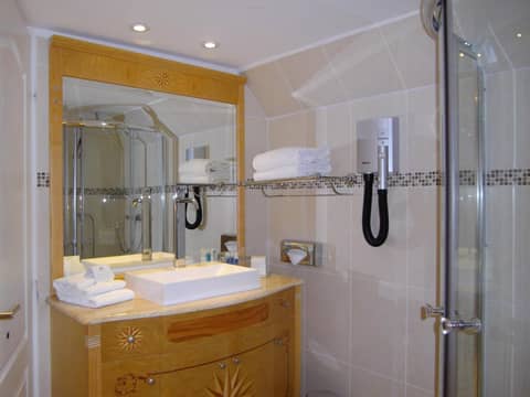 Hôtel West End Promenade — photo 5