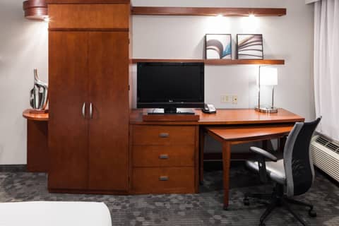 Courtyard by Marriott Miami at Dolphin Mall — photo 5