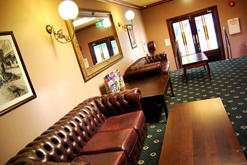 The Glenferrie Hotel Hawthorn — recepcion & lobby