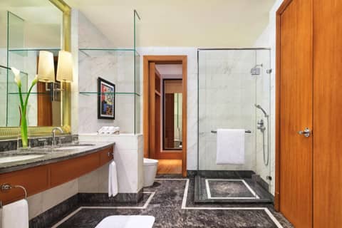 The Ritz-Carlton Jakarta, Mega Kuningan — photo 2