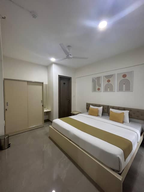Z Bliss Suites, BKC — photo 3