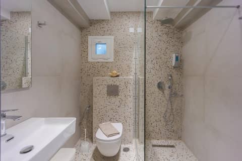 W Suites by Estia ex Camelot — photo 9