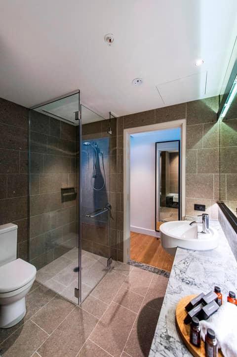 The Grand by SkyCity — bathroom