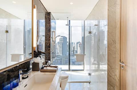 SKYVIEW Hotel Bangkok - Sukhumvit — bathroom