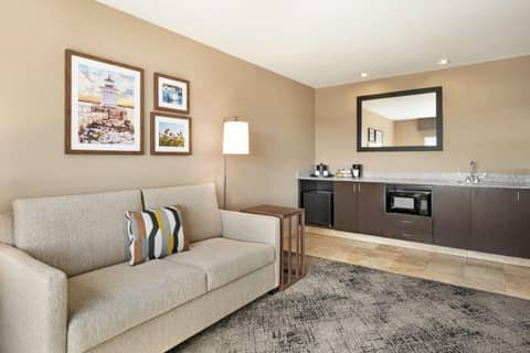 Hampton Inn Portland Downtown Waterfront — photo 7