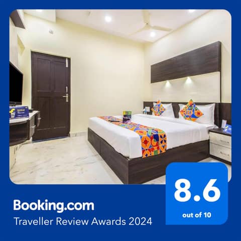 FabHotel Crown Suites - Nr Sony Signals — hotel room